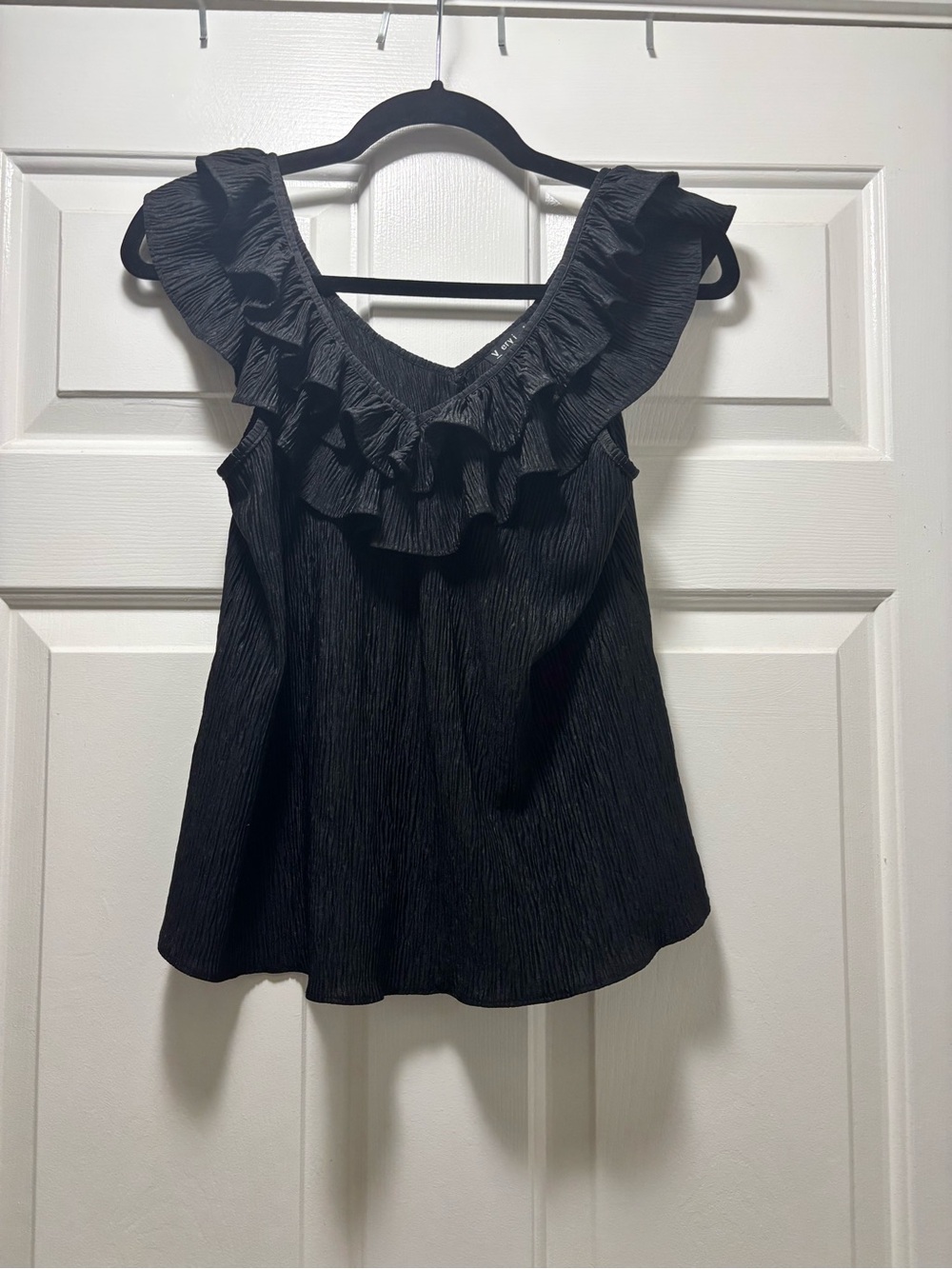 Very J Black Ruffle V-Neck Tank Top